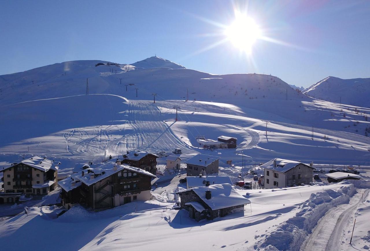 Alpino Lodge Bivio Livigno Exterior photo