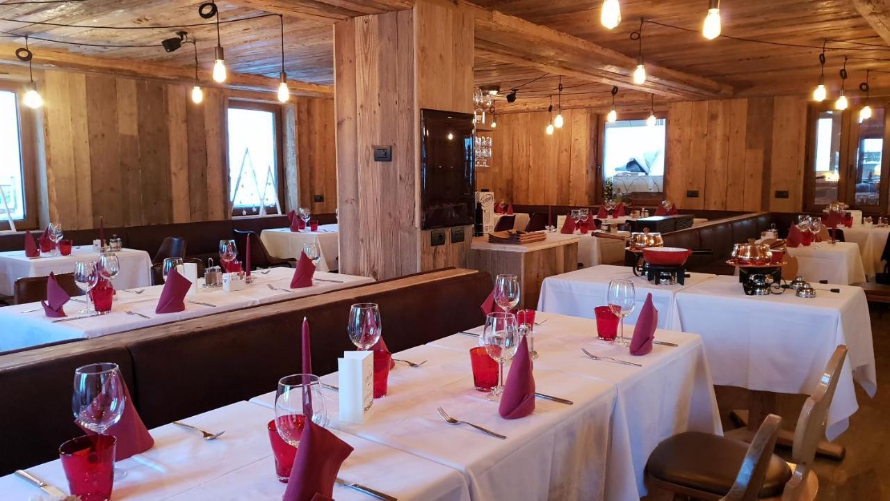 Alpino Lodge Bivio Livigno Exterior photo