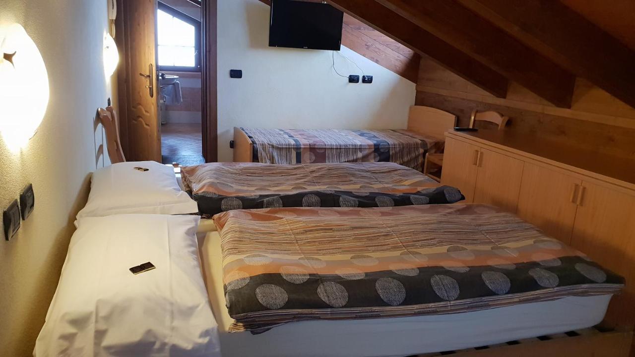 Alpino Lodge Bivio Livigno Exterior photo