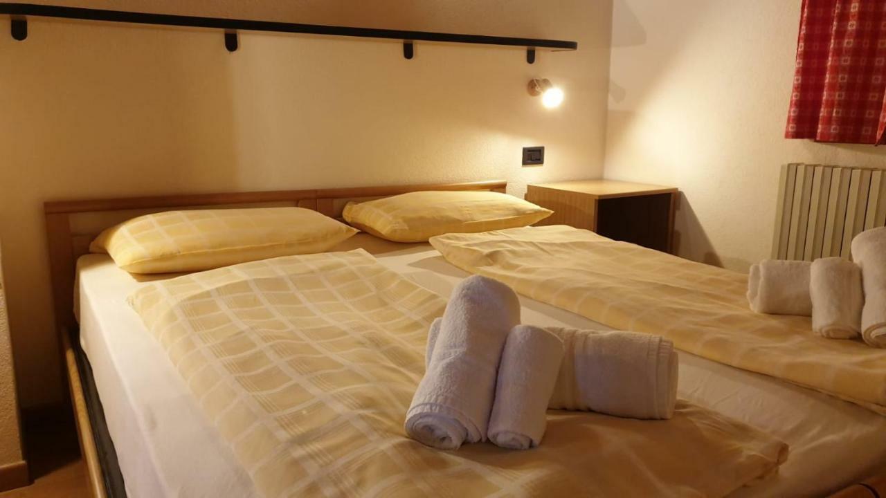 Alpino Lodge Bivio Livigno Exterior photo